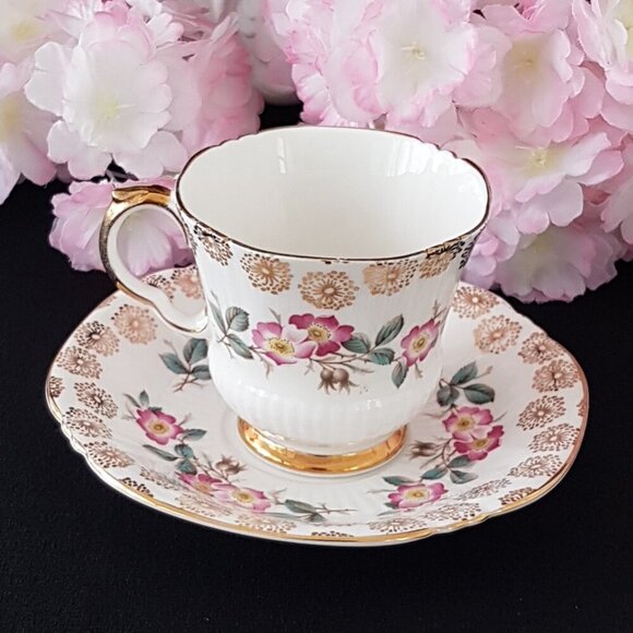Royal Adderley Bone China Tea Cup & Saucer England - Picture 2 of 11